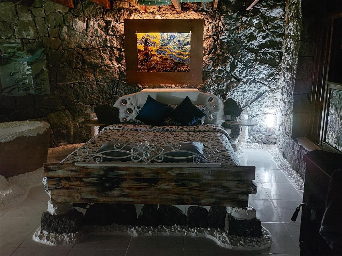 Conil Aloelux Villa ! - Private Villa With Jacuzzi, Cinema ,Massage ,Wonderful View, Art Desing Villa מראה חיצוני תמונה