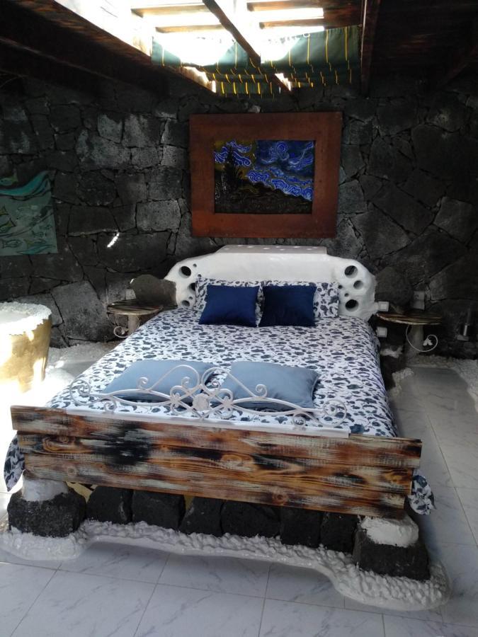 Conil Aloelux Villa ! - Private Villa With Jacuzzi, Cinema ,Massage ,Wonderful View, Art Desing Villa מראה חיצוני תמונה