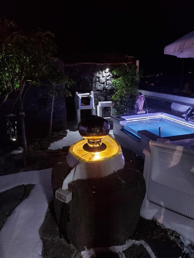 Conil Aloelux Villa ! - Private Villa With Jacuzzi, Cinema ,Massage ,Wonderful View, Art Desing Villa מראה חיצוני תמונה