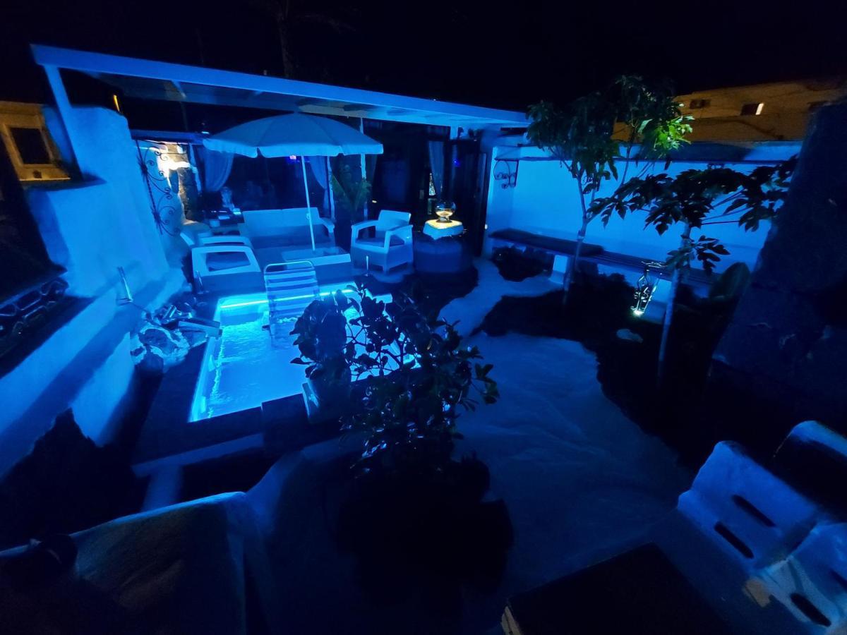 Conil Aloelux Villa ! - Private Villa With Jacuzzi, Cinema ,Massage ,Wonderful View, Art Desing Villa מראה חיצוני תמונה