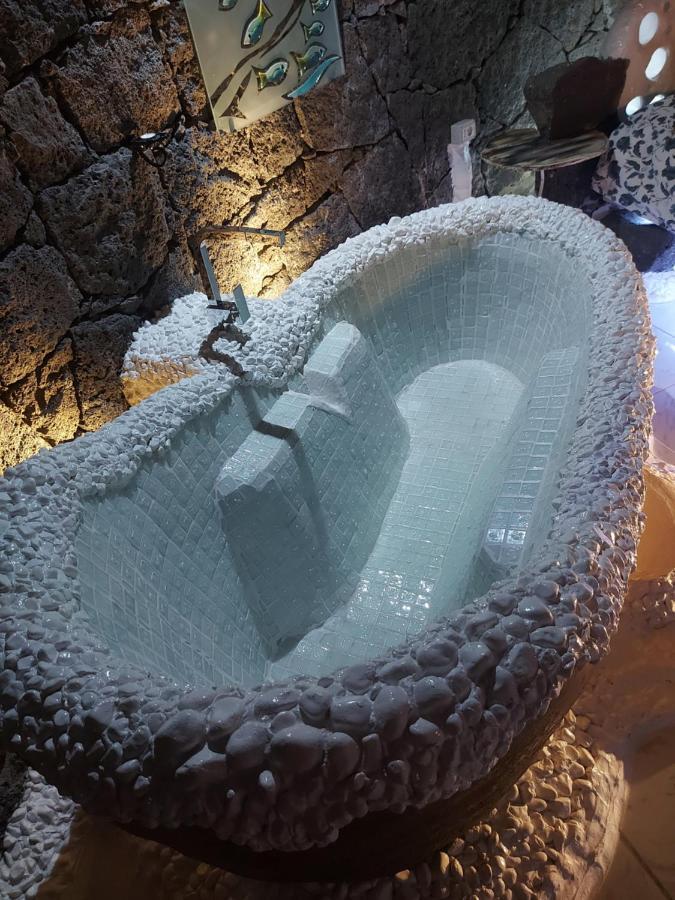 Conil Aloelux Villa ! - Private Villa With Jacuzzi, Cinema ,Massage ,Wonderful View, Art Desing Villa מראה חיצוני תמונה